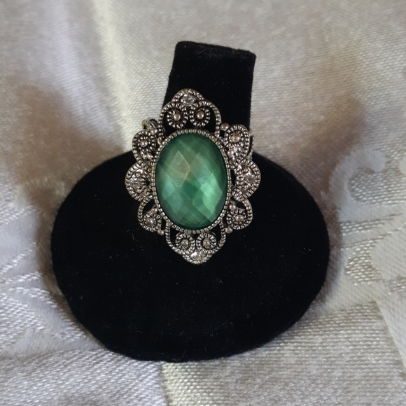Filigree Ring - Picture 3 of 4